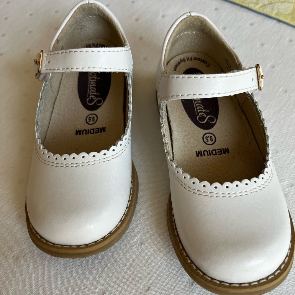 Footmates Allie  Classic Mary Jane Toddler Girls